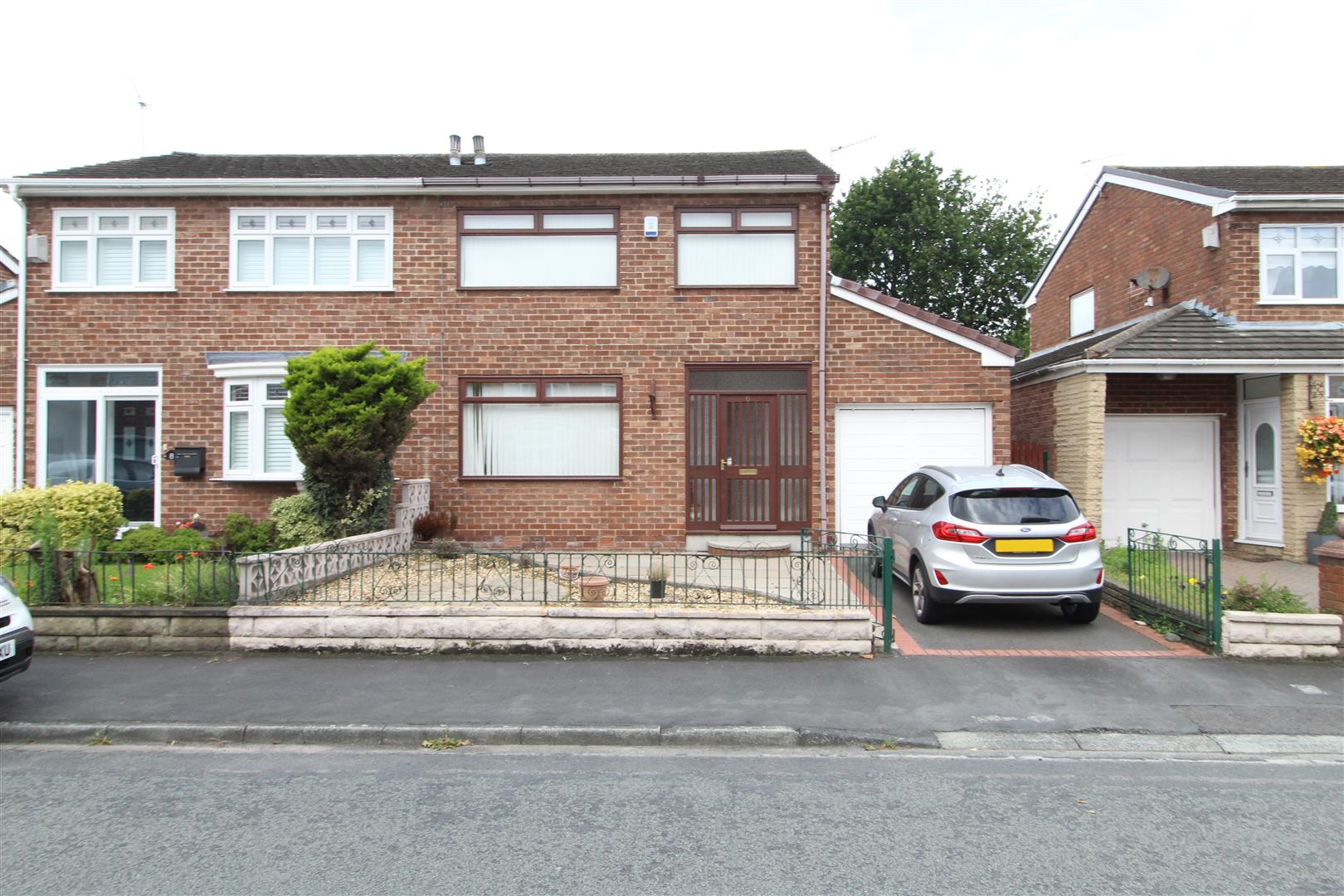 Property Details Estate Agents, Aintree, Liverpool Grosvenor